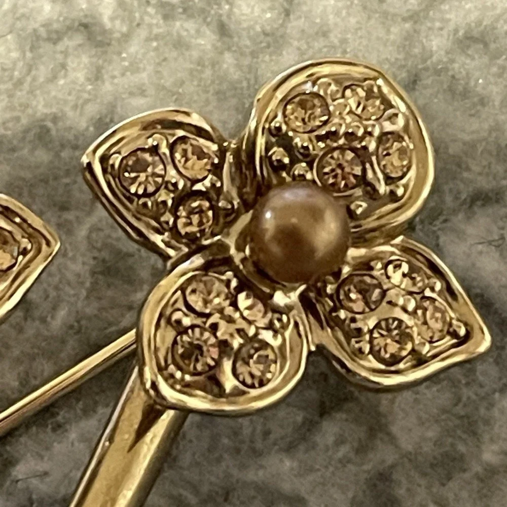 Monet Brooches Women Gold tone Flower‎ Pearl Rhiestone event party